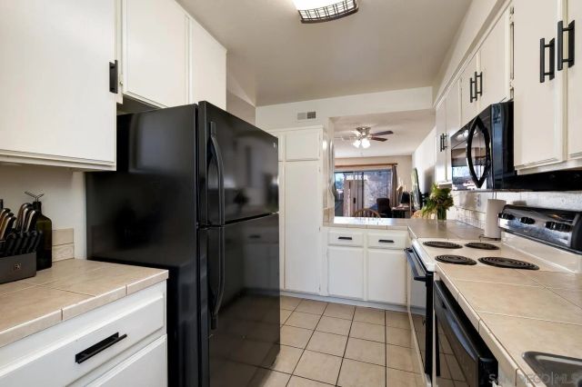 1630 Grandon Ave, San Marcos, CA 92078