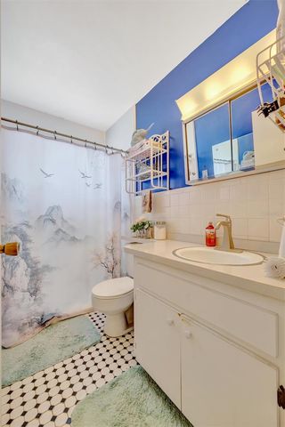 8325 112TH STREET 201, Seminole, FL 33772