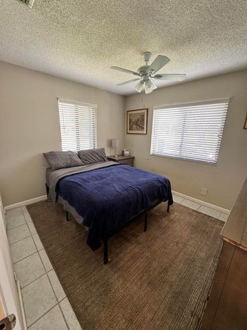 14822 Wildflower Lane, Delray Beach, FL 33446