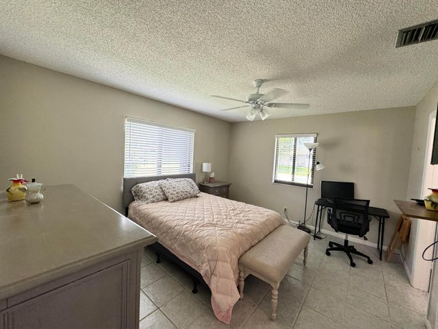 14822 Wildflower Lane, Delray Beach, FL 33446