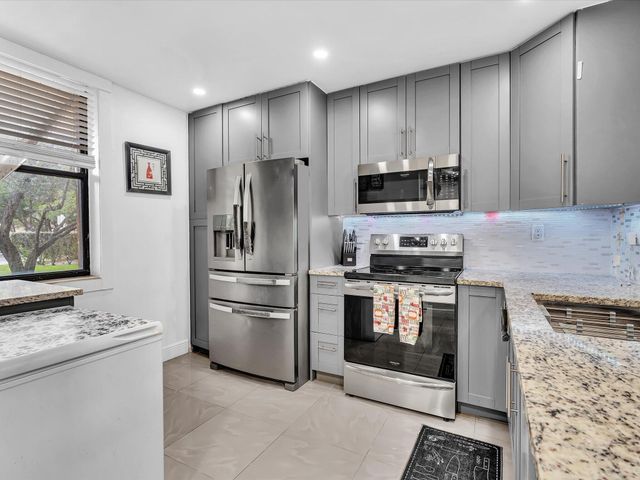 2659 Carambola Circle N 106, Coconut Creek, FL 33066