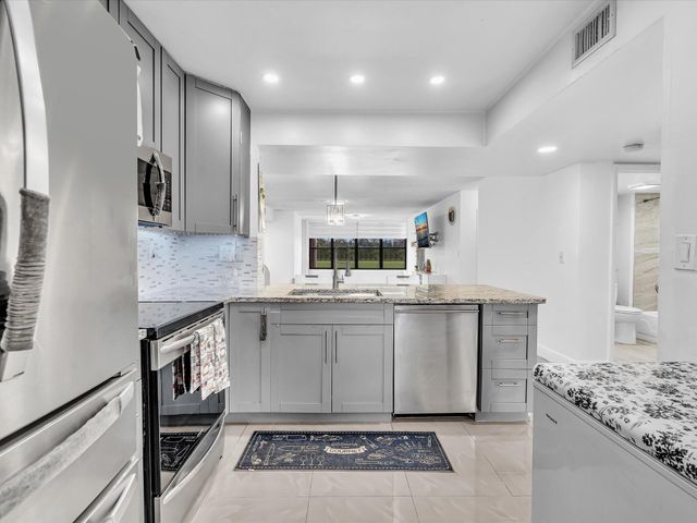 2659 Carambola Circle N 106, Coconut Creek, FL 33066