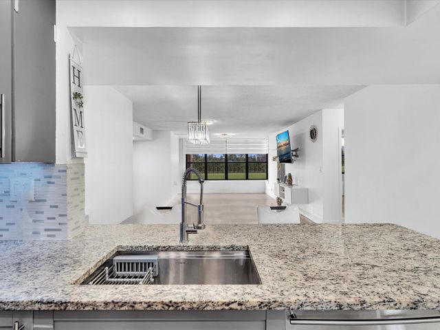 2659 Carambola Circle N 106, Coconut Creek, FL 33066