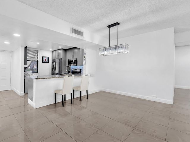 2659 Carambola Circle N 106, Coconut Creek, FL 33066