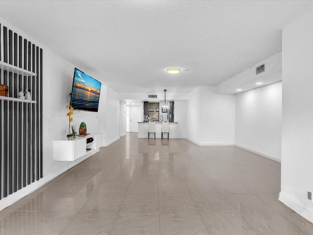 2659 Carambola Circle N 106, Coconut Creek, FL 33066