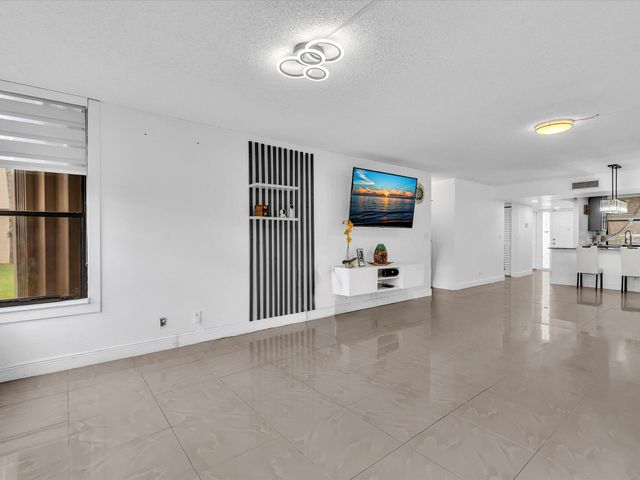 2659 Carambola Circle N 106, Coconut Creek, FL 33066