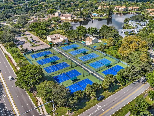 2659 Carambola Circle N 106, Coconut Creek, FL 33066