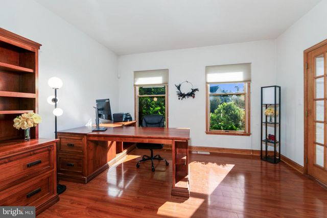 6 VANESSA CT, Cherry Hill, NJ 08003