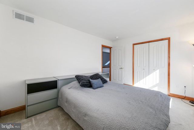 6 VANESSA CT, Cherry Hill, NJ 08003