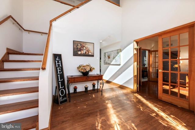 6 VANESSA CT, Cherry Hill, NJ 08003