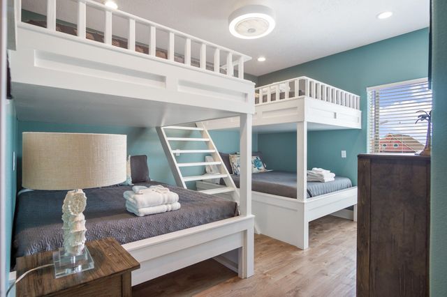 1958 Avenue I, Port Bolivar, TX 77650