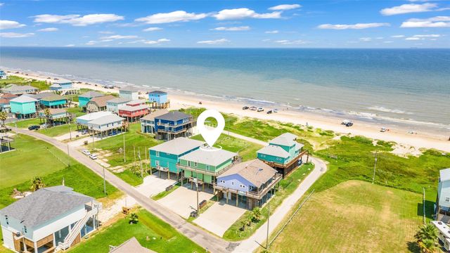 1958 Avenue I, Port Bolivar, TX 77650