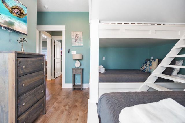 1958 Avenue I, Port Bolivar, TX 77650