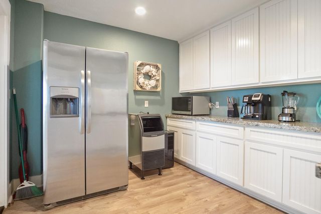 1958 Avenue I, Port Bolivar, TX 77650