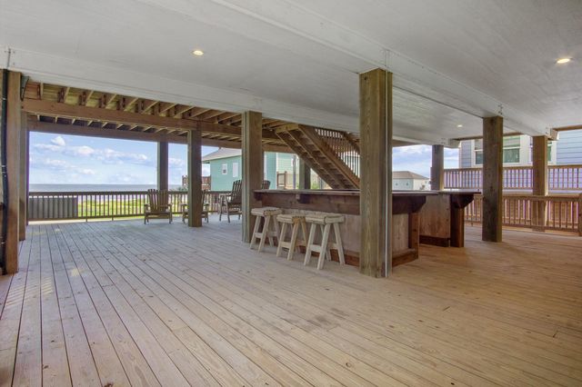 1958 Avenue I, Port Bolivar, TX 77650