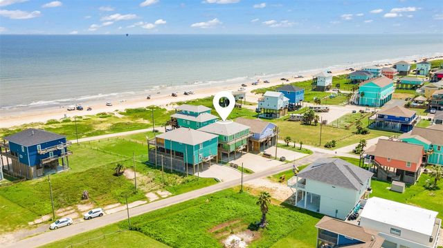 1958 Avenue I, Port Bolivar, TX 77650