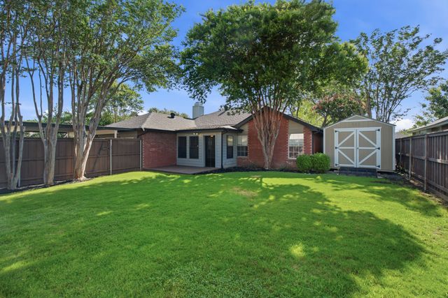 2074 Briarcliff Road, Lewisville, TX 75067