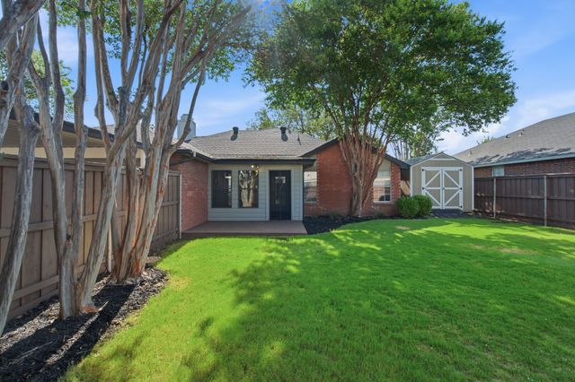 2074 Briarcliff Road, Lewisville, TX 75067
