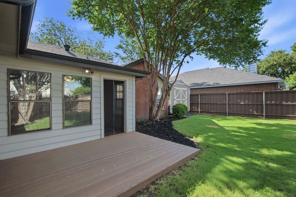 2074 Briarcliff Road, Lewisville, TX 75067