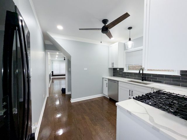 7252 S Wood Street, Chicago, IL 60636