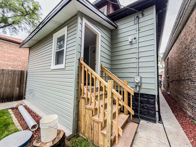 7252 S Wood Street, Chicago, IL 60636