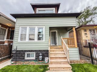 7252 S Wood Street, Chicago, IL 60636