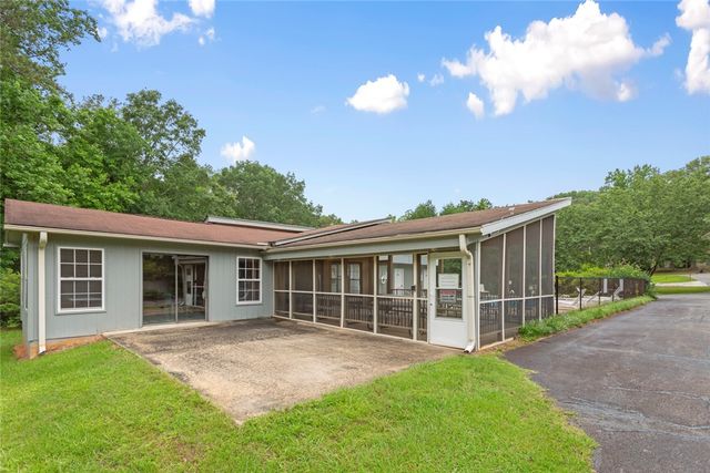 123 Sequayah Drive, Fair Play, SC 29643