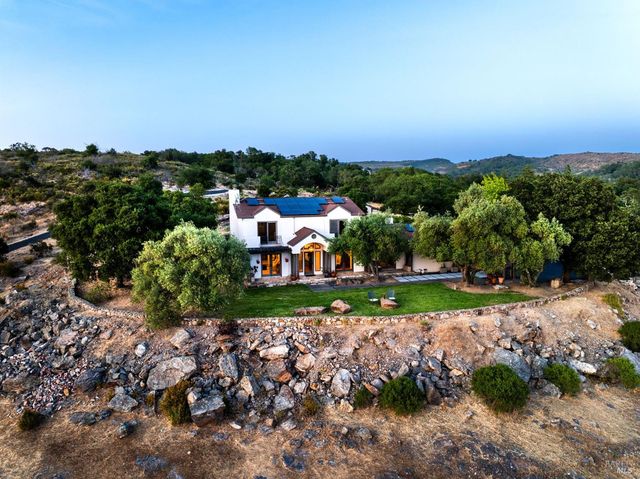 2723 Monticello Rd, Napa, CA 94558