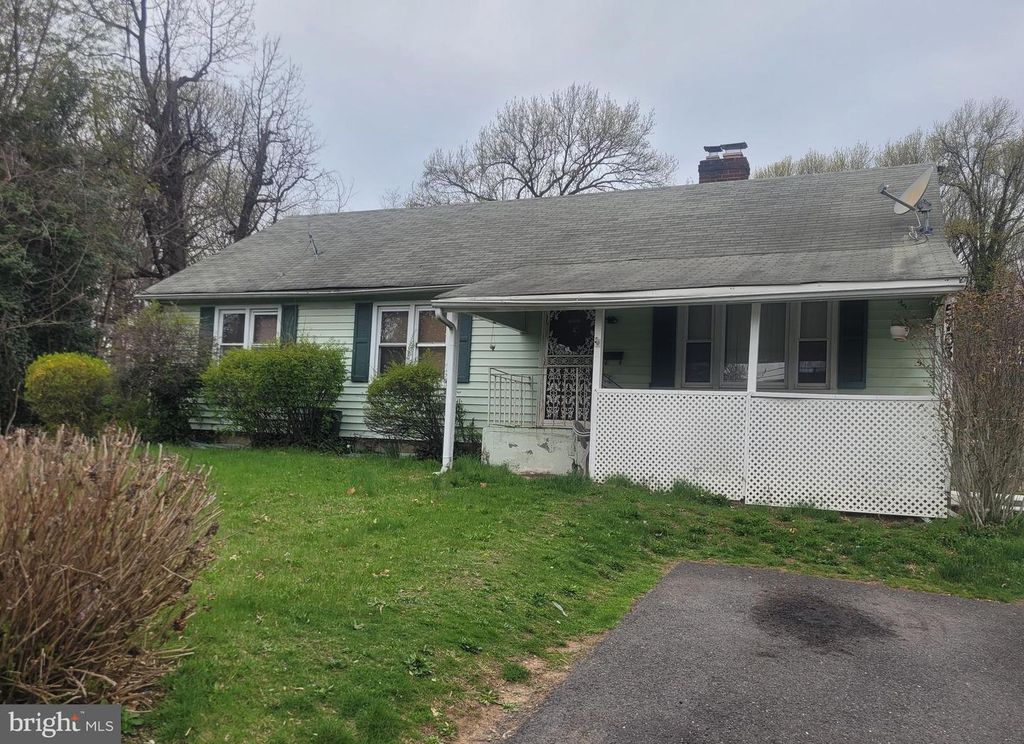 5703 BEAVER DAM RD, Bristol, PA 19007
