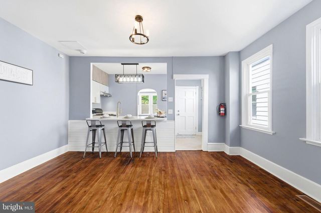 720 POWELL ST, Gloucester City, NJ 08030