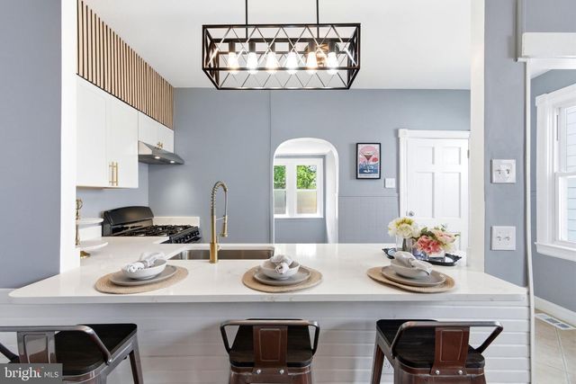 720 POWELL ST, Gloucester City, NJ 08030