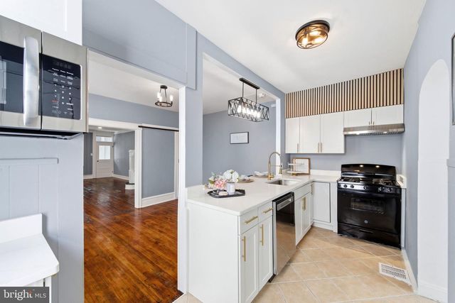 720 POWELL ST, Gloucester City, NJ 08030