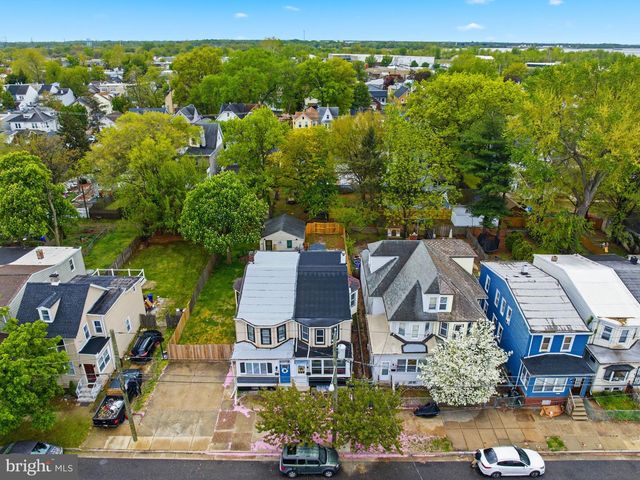 720 POWELL ST, Gloucester City, NJ 08030