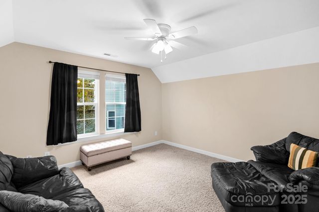 2805 Cross Tie Lane, Matthews, NC 28105