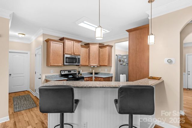 2805 Cross Tie Lane, Matthews, NC 28105