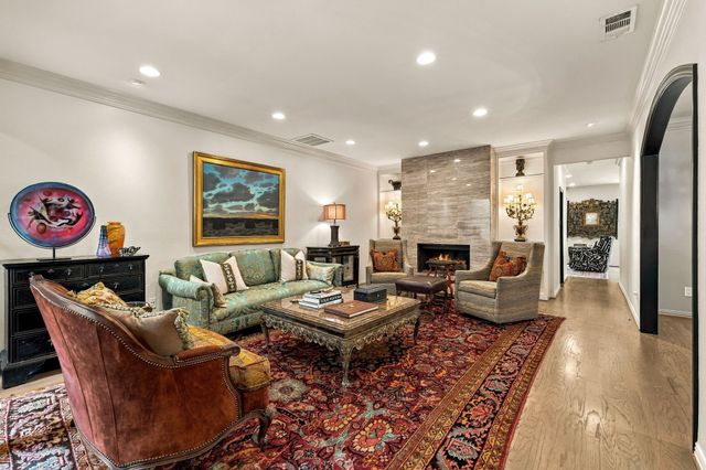 4205 Tomberra Way, Dallas, TX 75220