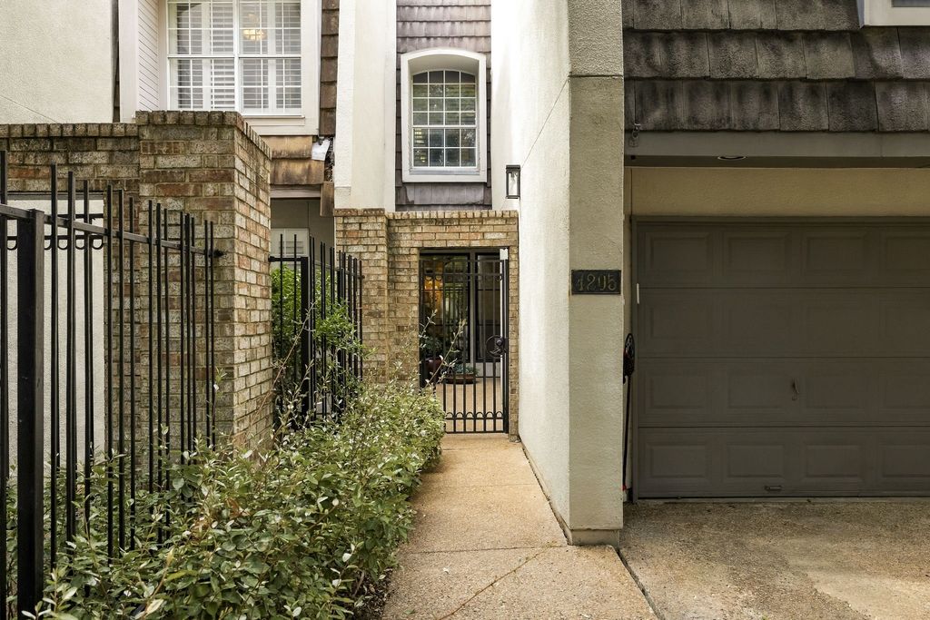 4205 Tomberra Way, Dallas, TX 75220 — photo 2