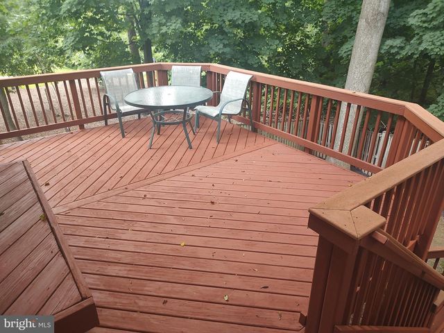 2869 SCHOOLHOUSE CIR, Silver Spring, MD 20902