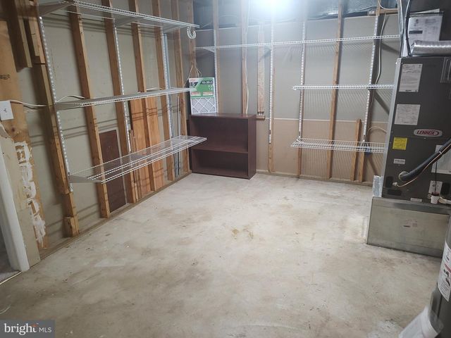 2869 SCHOOLHOUSE CIR, Silver Spring, MD 20902