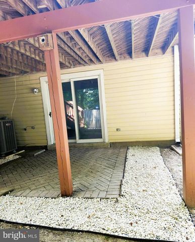 2869 SCHOOLHOUSE CIR, Silver Spring, MD 20902