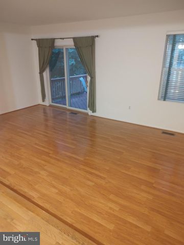 2869 SCHOOLHOUSE CIR, Silver Spring, MD 20902