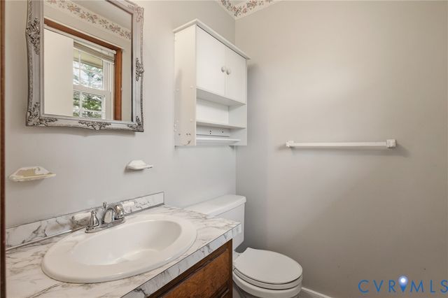 3900 Turner Woods Rd, Henrico, VA 23231