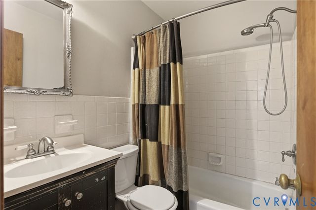 3900 Turner Woods Rd, Henrico, VA 23231