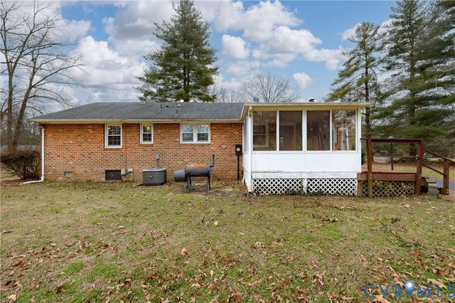 3900 Turner Woods Rd, Henrico, VA 23231