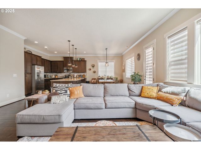 13372 Sw AUBERGINE Ter, Sherwood, OR 97140