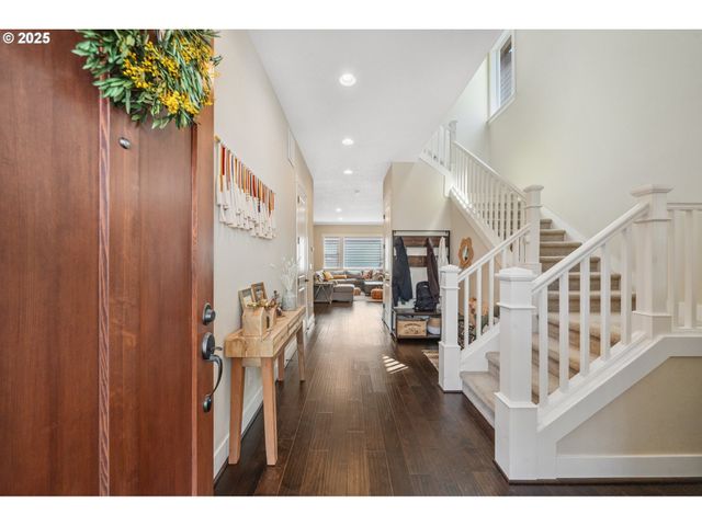 13372 Sw AUBERGINE Ter, Sherwood, OR 97140