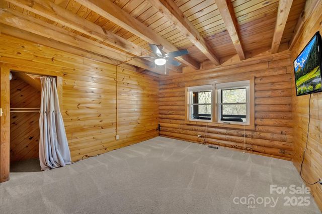 228 Marigold Lane, Hendersonville, NC 28792