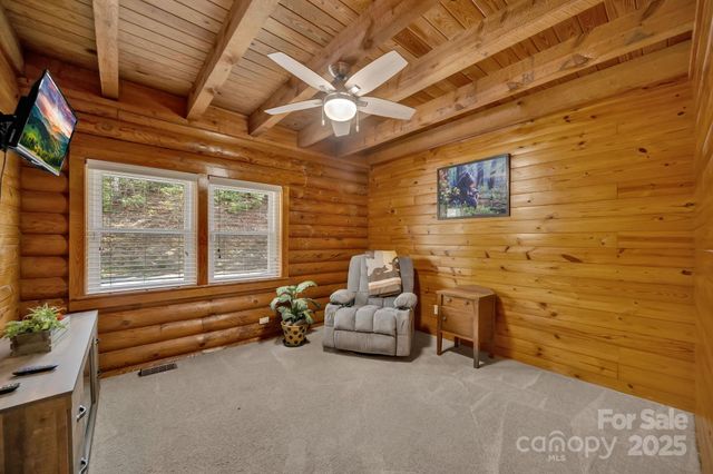 228 Marigold Lane, Hendersonville, NC 28792