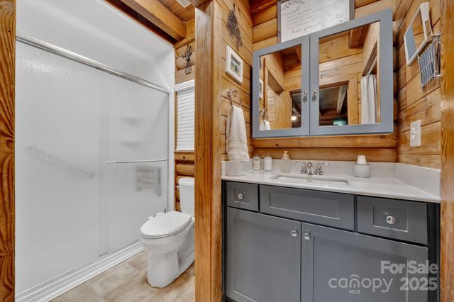 228 Marigold Lane, Hendersonville, NC 28792