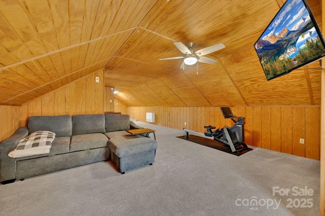 228 Marigold Lane, Hendersonville, NC 28792